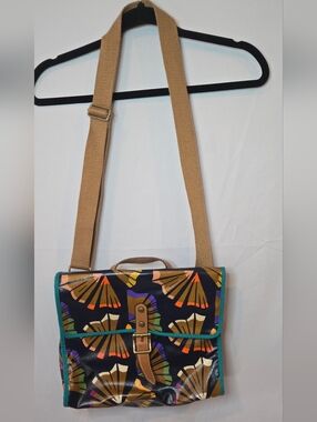 Fossil Key-Per Colored Pencil Shaving Print Messenger Crossbody Purse